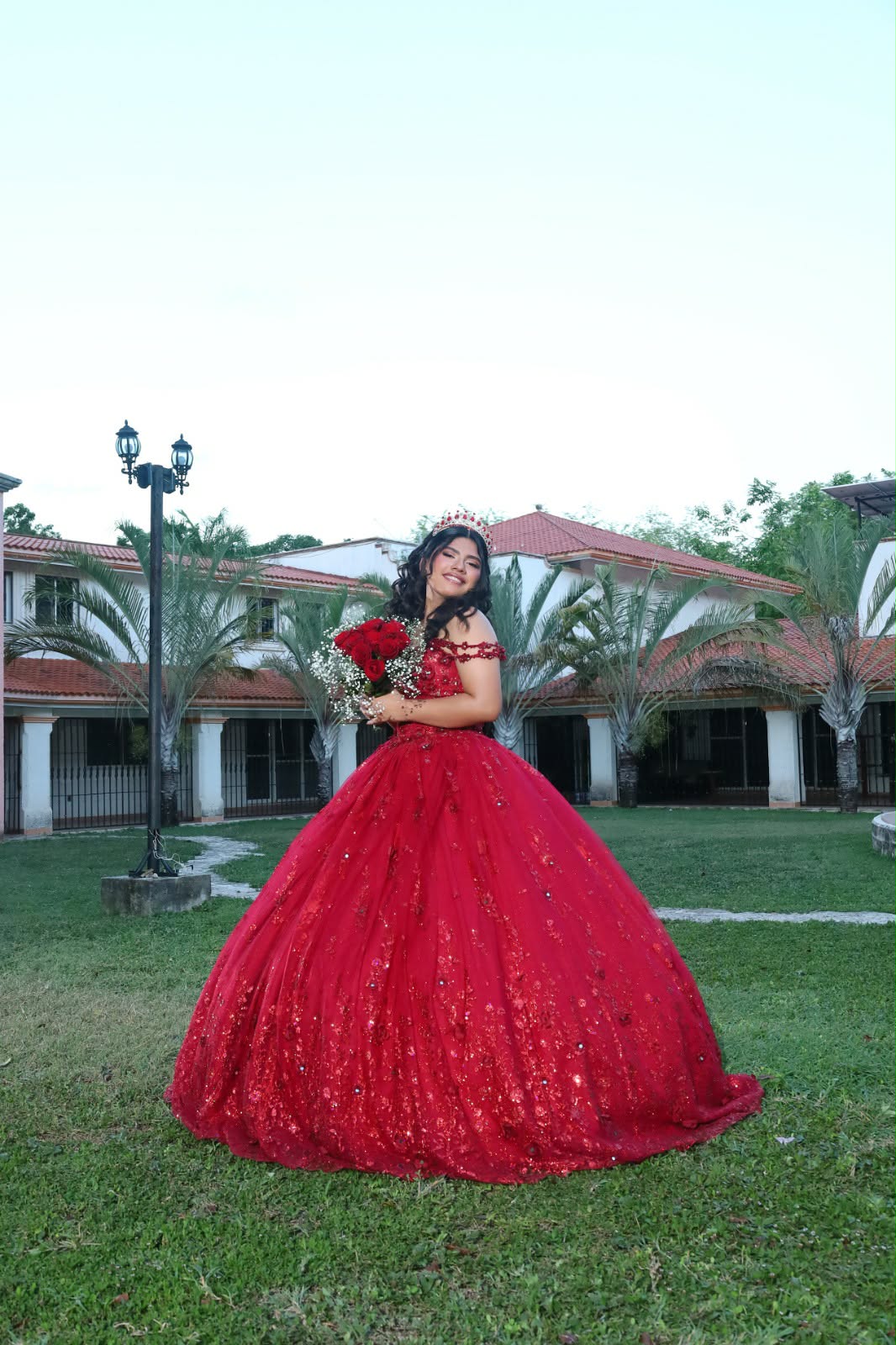 Yedani en el jardín